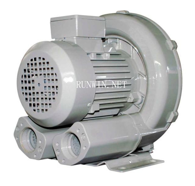 Industrial vacuum cleaner